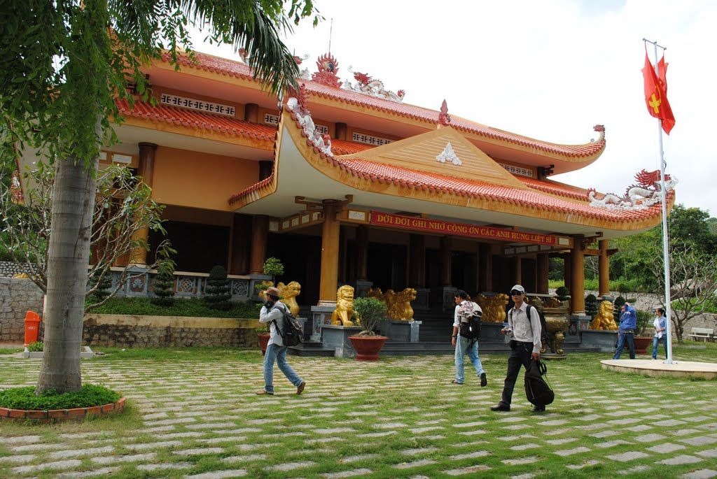 núi minh đạm
