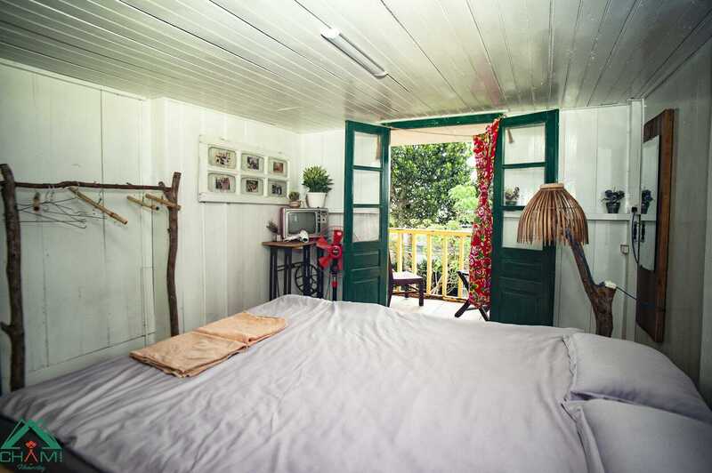 Chậm homestay Đà Lạt: Ngôi nhà đậm chất cổ điển với décor mộc mạc