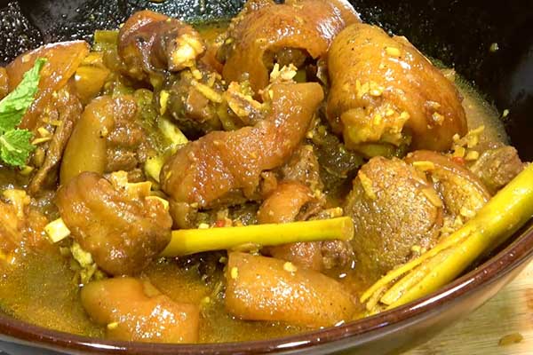 Giò heo nấu giả cầy kiểu miền Trung