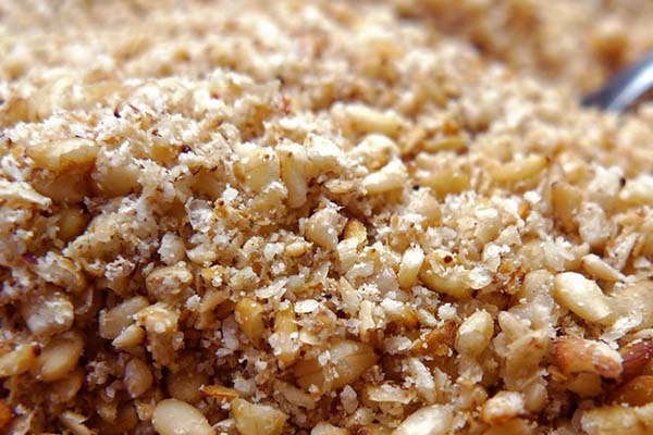 gạo lứt sẽ được ăn kèm với muối mè