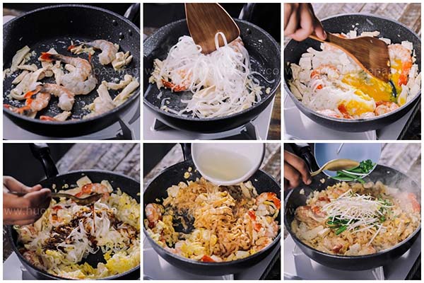 Lần lượt cho các nguyên liệu vào xào